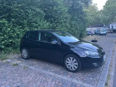 Gebraucht VW Golf VII Style 105 PS (77 kW) 2012 Schwarz Kleinwagen