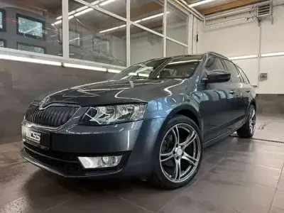Używany Skoda Octavia Ambition 150 KM (110 kW) 2016 Szary Kombi