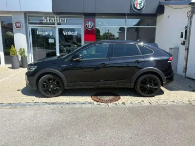 Gebraucht VW Taigo R-line 150 PS (110 kW) 2023 Deep black perleffekt SUV