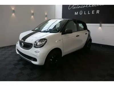 Używany Smart ForFour 71 KM (52 kW) 2018 Biały Hatchback