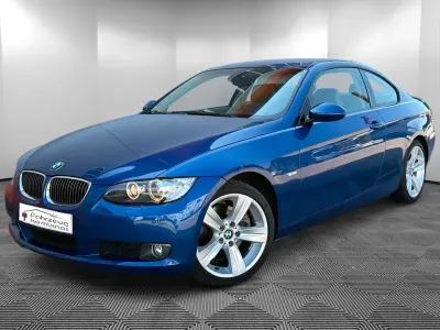 Gebraucht BMW 325 Sport Line 218 PS (160 kW) 2007 Blau Coupé