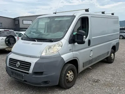 Gebraucht Fiat Ducato 120 PS (88 kW) 2009 Grau Van