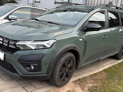 Gebraucht Dacia Jogger Extreme 110 PS (80 kW) 2023 Grün Van / Kleinbus