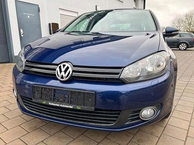 Gebraucht VW Golf VI Team 122 PS (89 kW) 2010 Blau Kleinwagen