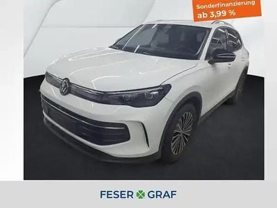 Gebraucht VW Tiguan Goal 150 PS (110 kW) 2025 Pure white SUV