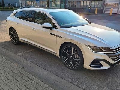 Usata VW Arteon R-line 280 CV (205 kW) 2024 Bianco Station wagon