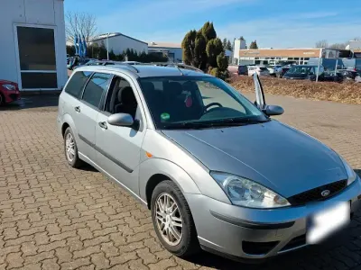 Gebraucht Ford Focus 105 PS (77 kW) 2003 Grau Kombi