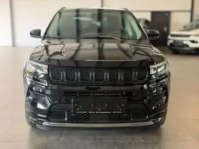 Second-hand Jeep Compass Altitude 131 CP (96 kW) 2024 Negru SUV