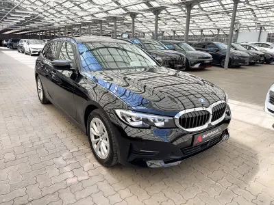 Używany BMW 330e Advantage 292 KM (214 kW) 2021 Czarny Kombi
