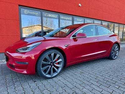 Gebraucht Tesla Model 3 Performance 377 kW (513 PS) 2019 Rot Limousine