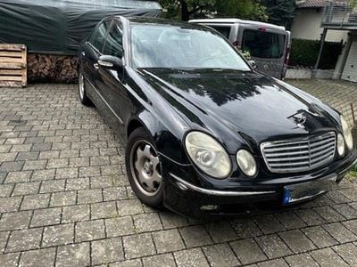 Mercedes E280