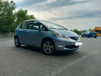 Gebraucht Honda Jazz 90 PS (66 kW) 2010 Blau Kleinwagen
