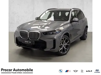 Neu BMW X5 M Sport 489 PS (359 kW) 2026 Grau SUV