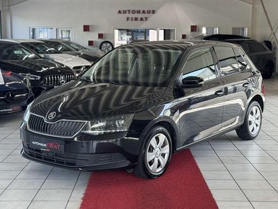 Schwarz Gebraucht 2016 Skoda Fabia Kleinwagen | 8.849 € (Fairer Preis)