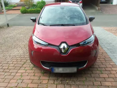 Usata Renault Zoe 80 kW (110 CV) 2018 Rosso Utilitaria