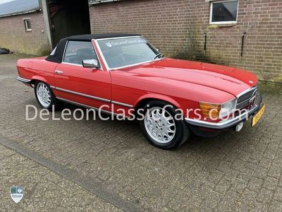 Usata Mercedes SL280 185 CV (136 kW) 1984 Rosso Cabrio
