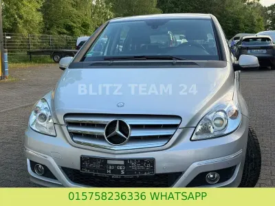 Gebraucht Mercedes B180 109 PS (80 kW) 2011 Silber Kleinwagen