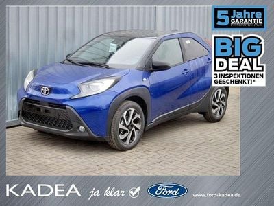 Juniper blue (8y8)/ black mica Neu 2025 Toyota Aygo X-plore Kleinwagen | 20.290 € (Fairer Preis)