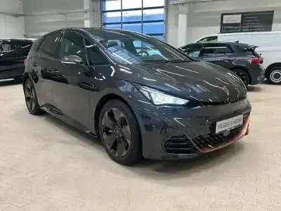 Używany Cupra Born 169 kW (231 KM) 2024 Szary Hatchback