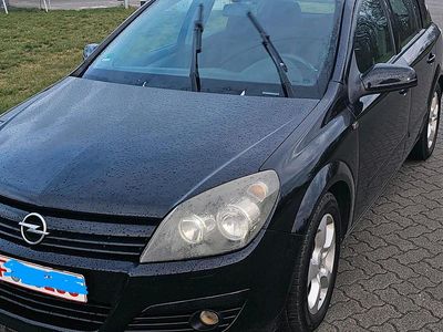 Gebraucht Opel Astra 120 PS (88 kW) 2005 Schwarz Limousine