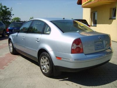 Gebraucht VW Passat Comfortline 193 PS (141 kW) 2001 Silber metallic Limousine