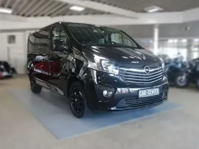 Usata Opel Vivaro Sport 146 CV (107 kW) 2017 Nero Monovolume