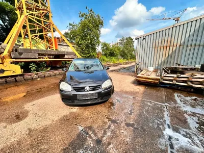Gebraucht VW Golf V 80 PS (58 kW) 2004 Schwarz Kleinwagen