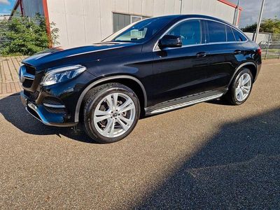 Gebraucht Mercedes GLE400 333 PS (244 kW) 2018 Schwarz Coupé