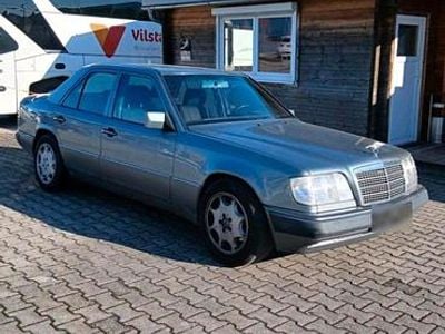 Second-hand Mercedes E320 220 CP (161 kW) 1993 Berlinǎ