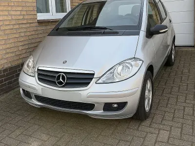 Gebraucht Mercedes A150 Classic 95 PS (69 kW) 2005 Silber Limousine