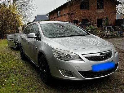 Usata Opel Astra 170 CV (125 kW) 2012 Argento Station wagon