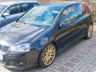 VW Golf V