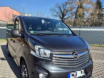 Gebraucht Opel Vivaro 145 PS (106 kW) 2018 Schwarz Van / Kleinbus