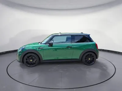 Gebraucht Mini Cooper SE 135 kW (184 PS) 2023 Grün Kleinwagen