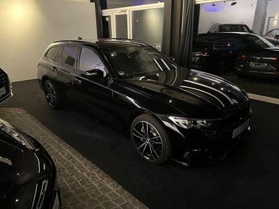 Gebraucht BMW 330 Sport Line 258 PS (189 kW) 2020 Schwarz Kombi