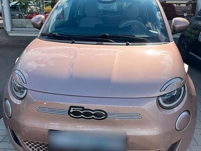Gebraucht Fiat 500e La Prima 63 kW (87 PS) 2022 Andere farben Cabrio