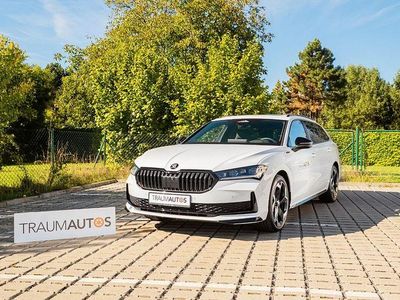 Weiß Gebraucht 2025 Skoda Superb SportLine Kombi | 46.400 € (Fairer Preis)