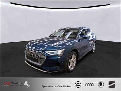 Blau Gebraucht 2022 Audi e-tron Advanced SUV | 34.970 € (Guter Preis)