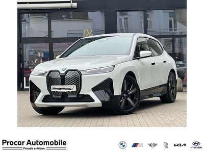 Usado BMW iX M Sport 239 kW (326 HP) 2023 Branco SUV