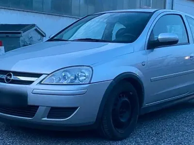 Gebraucht Opel Corsa 60 PS (44 kW) 2005 Silber Kleinwagen