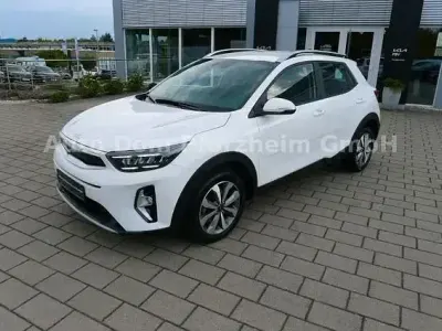 Gebraucht Kia Stonic Vision 101 PS (74 kW) 2024 Weiß SUV
