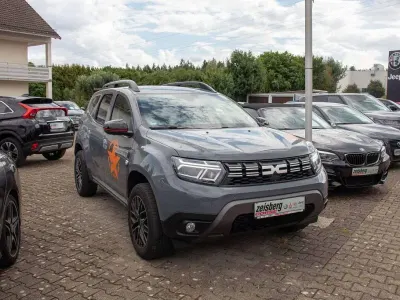 Gebraucht Dacia Duster Extreme 150 PS (110 kW) 2023 Grau SUV