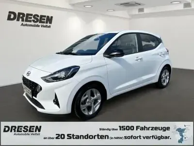 Gebraucht Hyundai i10 GO! 67 PS (49 kW) 2023 Weiss Kleinwagen