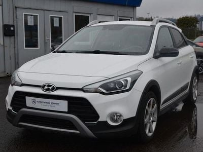 Gebraucht Hyundai i20 Active 101 PS (74 kW) 2020 Weiß Kleinwagen