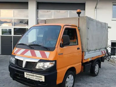 Gebraucht Piaggio Porter 71 PS (52 kW) 2012 Orange SUV