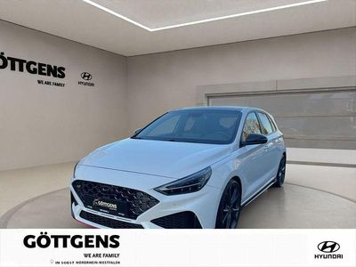 Weiß Gebraucht 2023 Hyundai i30 N Performance Limousine | 31.990 € (Etwas zu teuer)