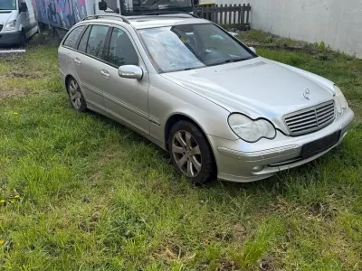 Gebraucht Mercedes C240 170 PS (125 kW) 2002 Grau Kombi