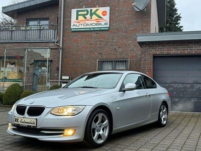 Silber Gebraucht 2011 BMW 320 Coupé | 9.999 € (Fairer Preis)
