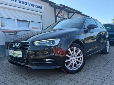 Gebraucht Audi A3 Ambiente 179 PS (131 kW) 2012 Braun Kleinwagen