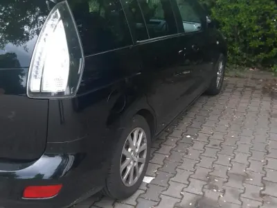 Usata Mazda 5 150 CV (110 kW) 2010 Nero Monovolume
